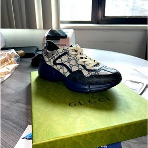 Gucci (GG) Rhython Low Top Sneakers (never ever worn before)